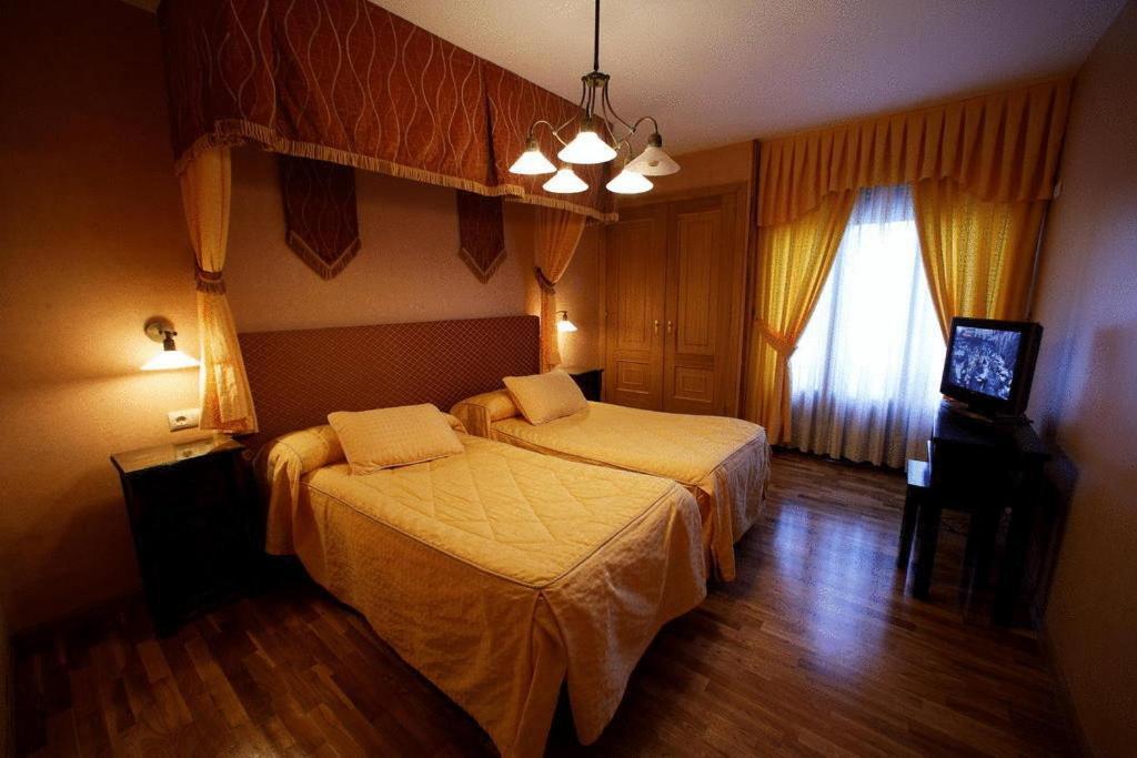 Posada Real La Yensula El Puente  Ngoại thất bức ảnh